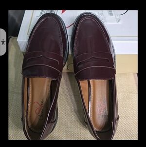 6 Mia Shoes Women's Burgundy Patent Penny Loafers